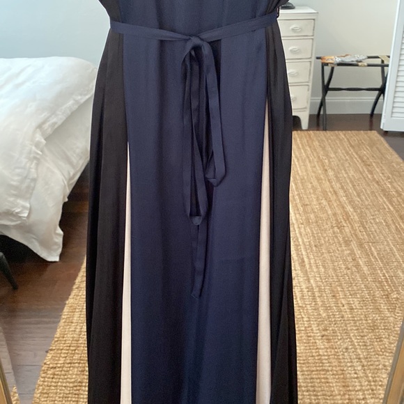 Banana Republic Maxi Dress - Picture 5 of 11